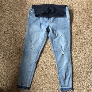 Time and Tru Sz M Maternity Crop Jeans